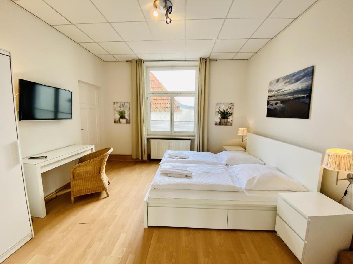 Promenadenblick/Captains-Suite 罗斯托克 外观 照片