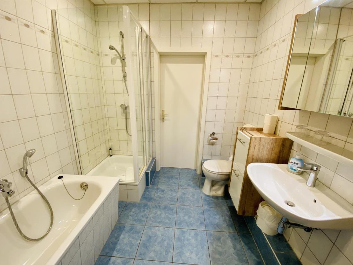 Promenadenblick/Captains-Suite 罗斯托克 外观 照片